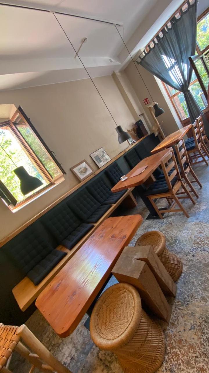 Hostal De Bianya La Vall de Bianya Eksteriør billede