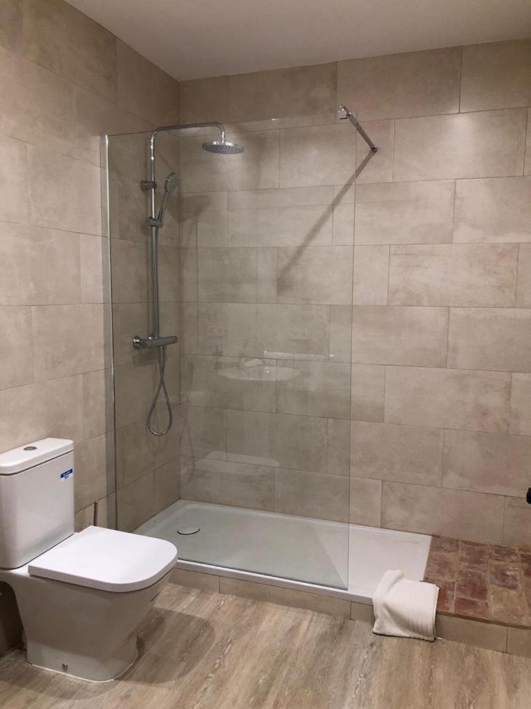 Hostal De Bianya La Vall de Bianya Eksteriør billede