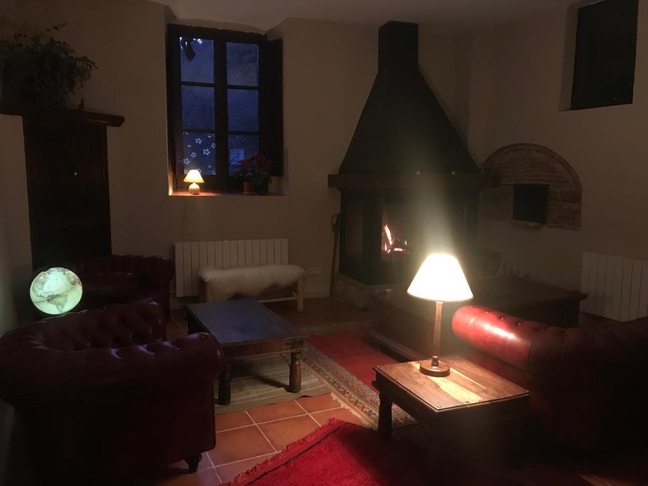 Hostal De Bianya La Vall de Bianya Eksteriør billede